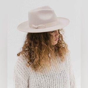 GIGI PIP Monroe Rancher Fedora hat size 55 XS Australian Wool Ivory NWT